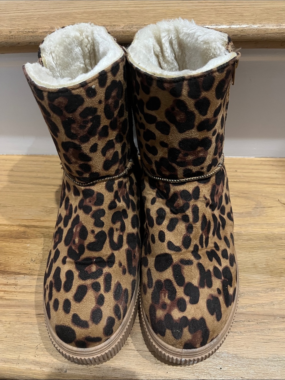 BAMBOO Leopard Print Faux Fur Lined Winter Boots - Tan & Black